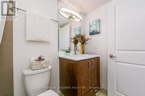 310 - 5793 Yonge Street, Toronto (Newtonbrook East), ON - Indoor Photo Showing Bathroom