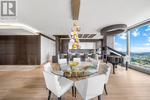 4501 - 50 Yorkville Avenue, Toronto (Annex), ON - Indoor Photo Showing Dining Room