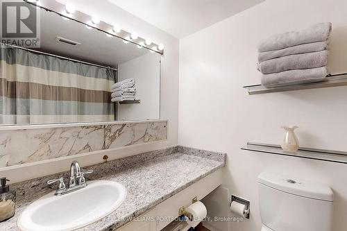 1510 - 720 Spadina Avenue, Toronto (University), ON - Indoor Photo Showing Bathroom