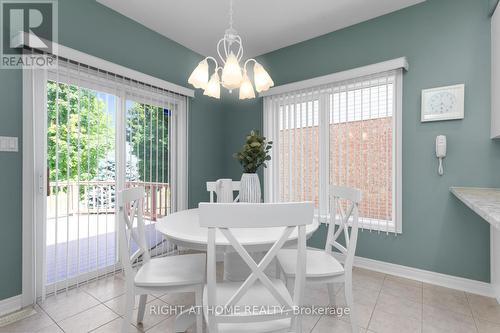 307 Waterbury Crescent, Scugog (Port Perry), ON - Indoor Photo Showing Dining Room