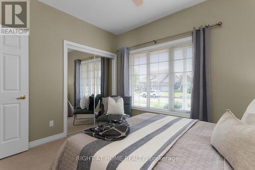 307 Waterbury Crescent, Scugog (Port Perry), ON - Indoor Photo Showing Bedroom