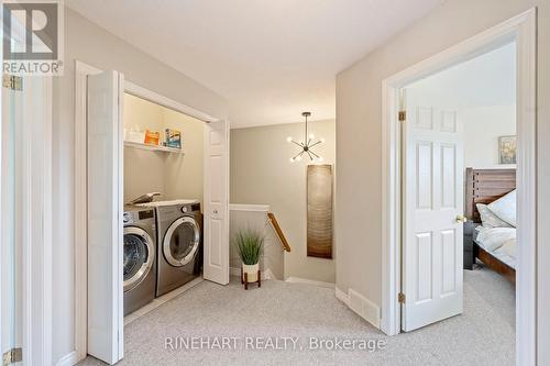 599 North Leaksdale Circle, London, ON - Indoor Photo Showing Laundry Room