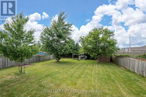 599 North Leaksdale Circle, London, ON - Outdoor With Backyard