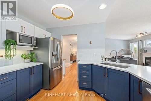 599 North Leaksdale Circle, London, ON - Indoor Photo Showing Kitchen With Double Sink