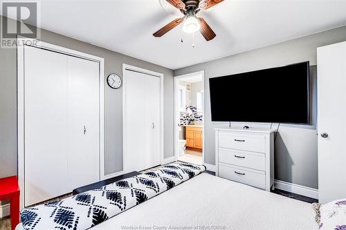 209 Cotterie Park, Leamington, ON - Indoor Photo Showing Bedroom