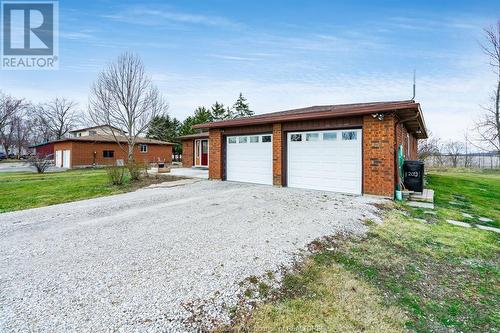 209 Cotterie Park, Leamington, ON - Outdoor