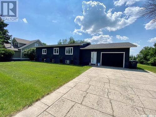 837 Prospect Avenue, Oxbow, SK - Outdoor