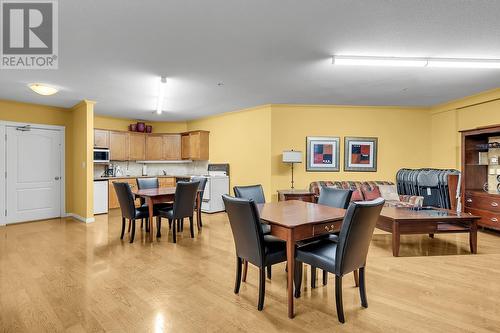 305 Whitman Road Unit# 405, Kelowna, BC - Indoor Photo Showing Dining Room