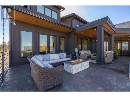 652 Trumpeter Road, Kelowna, BC - Outdoor With Deck Patio Veranda With Exterior