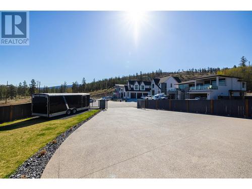 652 Trumpeter Road, Kelowna, BC - Outdoor