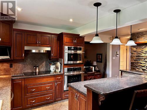 10701 Pinecrest Lane, Dawson Creek, BC - Indoor Photo Showing Kitchen