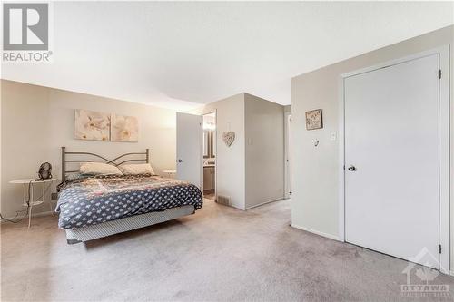 77 Baneberry Crescent, Ottawa, ON - Indoor Photo Showing Bedroom