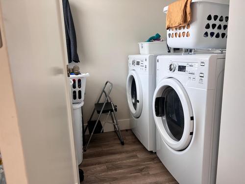 19 - 1840 Kelowna Crescent, Cranbrook, BC - Indoor Photo Showing Laundry Room