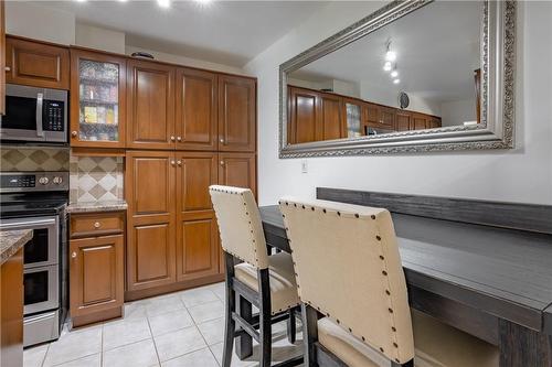 3 Vincent Court, Hamilton, ON - Indoor Photo Showing Kitchen