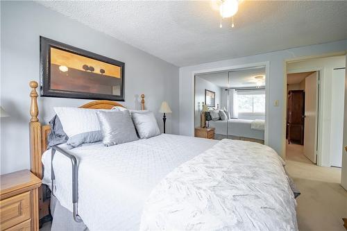 3 Vincent Court, Hamilton, ON - Indoor Photo Showing Bedroom