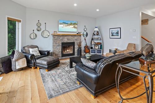 11965 Highway 3A, Boswell, BC - Indoor Photo Showing Living Room With Fireplace