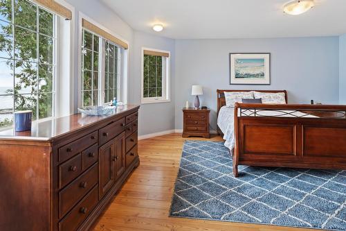 11965 Highway 3A, Boswell, BC - Indoor Photo Showing Bedroom