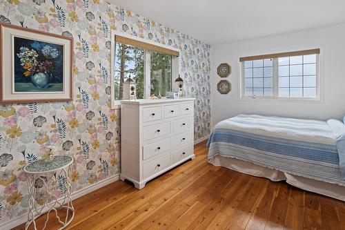 11965 Highway 3A, Boswell, BC - Indoor Photo Showing Bedroom