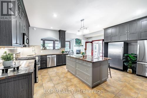 117 Front Street, Alnwick/Haldimand, ON - Indoor Photo Showing Kitchen With Stainless Steel Kitchen With Upgraded Kitchen