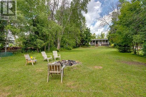 51 Riverside Drive, Kawartha Lakes (Bobcaygeon), ON - Indoor Photo Showing Kitchen With Upgraded Kitchen