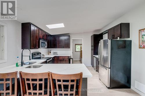 51 Riverside Drive, Kawartha Lakes (Bobcaygeon), ON - Indoor Photo Showing Kitchen