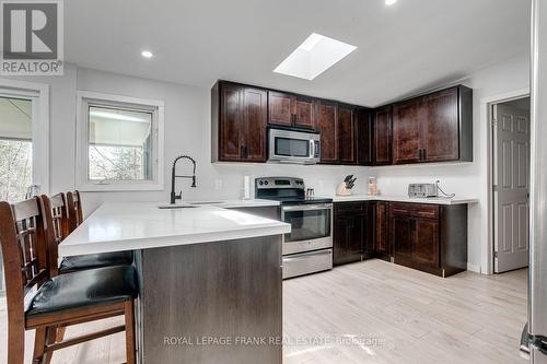 51 Riverside Drive, Kawartha Lakes (Bobcaygeon), ON - Indoor Photo Showing Kitchen