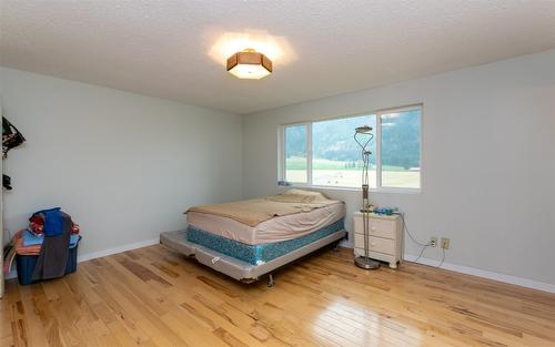 1053 Ptarmigan Road, Chase, BC - Indoor Photo Showing Bedroom