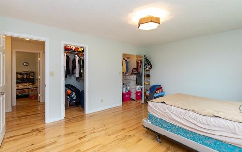 1053 Ptarmigan Road, Chase, BC - Indoor Photo Showing Bedroom