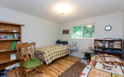 1053 Ptarmigan Road, Chase, BC - Indoor Photo Showing Bedroom