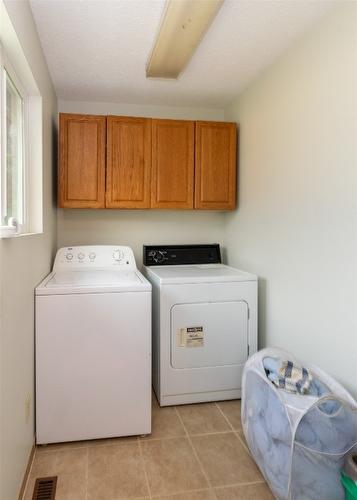 1053 Ptarmigan Road, Chase, BC - Indoor Photo Showing Laundry Room