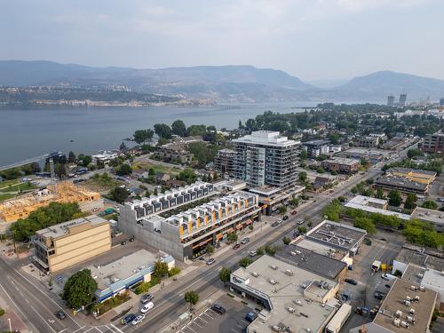 215-3030 Pandosy Street, Kelowna, BC 