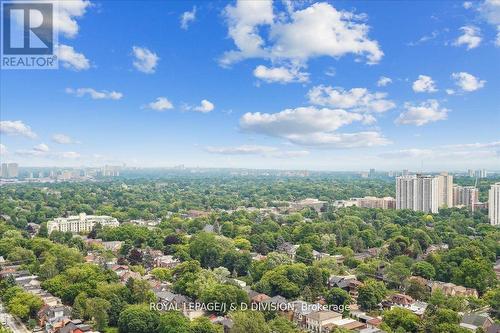 3402 - 2181 Yonge Street, Toronto (Mount Pleasant West), ON - Outdoor With View