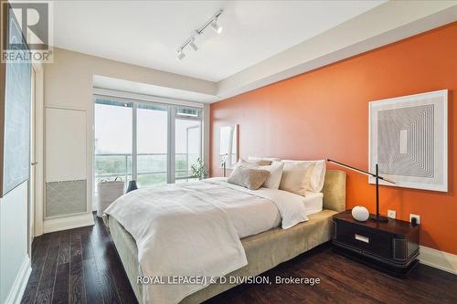 3402 - 2181 Yonge Street, Toronto (Mount Pleasant West), ON - Indoor Photo Showing Bedroom