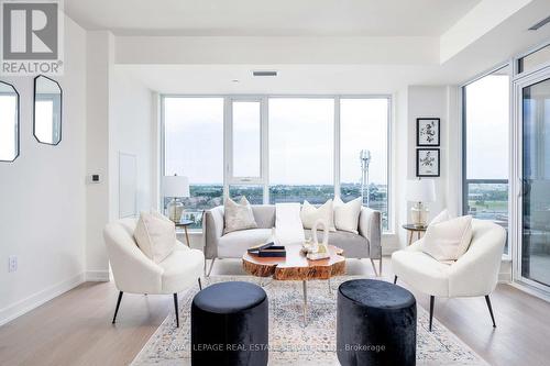 903 - 859 The Queensway, Toronto (Stonegate-Queensway), ON - Indoor Photo Showing Living Room