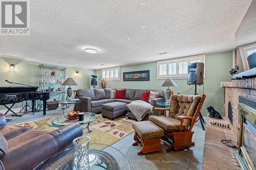 299 Eastdale Boulevard, Hamilton (Stoney Creek), ON - Indoor Photo Showing Living Room With Fireplace