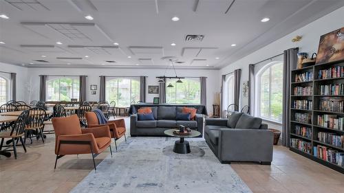 108-1962 Enterprise Way, Kelowna, BC - Indoor Photo Showing Living Room