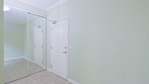 108-1962 Enterprise Way, Kelowna, BC - Indoor Photo Showing Other Room