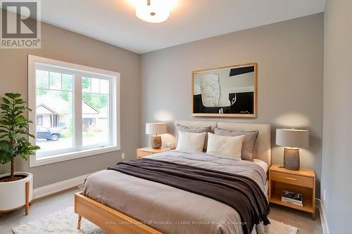 39 Gateway Drive, Gravenhurst, ON - Indoor Photo Showing Bedroom