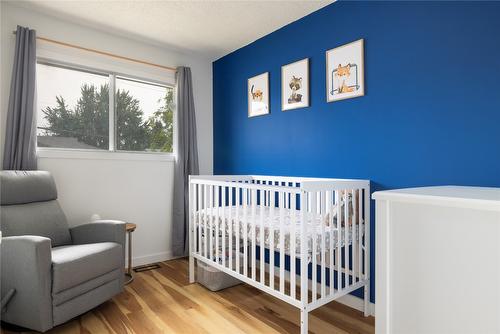 1203 39 Avenue, Vernon, BC - Indoor Photo Showing Bedroom