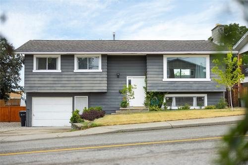 1203 39 Avenue, Vernon, BC - Outdoor With Facade