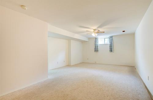 25-2200 Gordon Drive, Kelowna, BC - Indoor Photo Showing Other Room