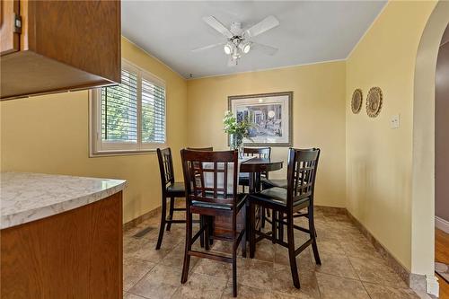 299 Eastdale Boulevard, Stoney Creek, ON - Indoor Photo Showing Dining Room