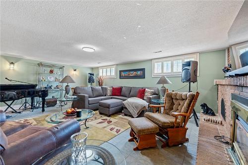 299 Eastdale Boulevard, Stoney Creek, ON - Indoor Photo Showing Living Room With Fireplace