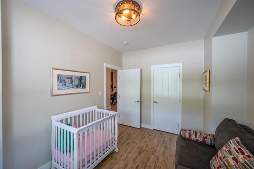 955 Holden Road, Penticton, BC - Indoor Photo Showing Bedroom