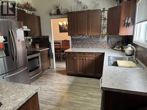 52 Finlay Forks Crescent, Mackenzie, BC - Indoor Photo Showing Kitchen With Double Sink