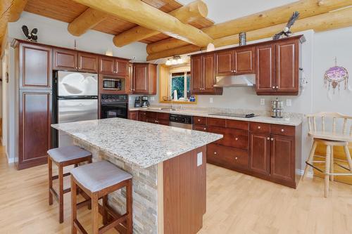 13575 Mountain Shores Road, Boswell, BC - Indoor Photo Showing Kitchen