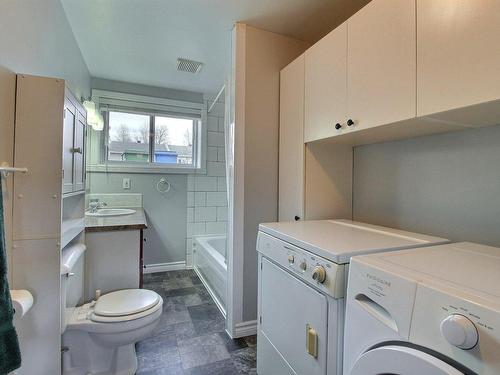 Bathroom - 499  - 501 8E Avenue, Val-D'Or, QC - Indoor Photo Showing Laundry Room