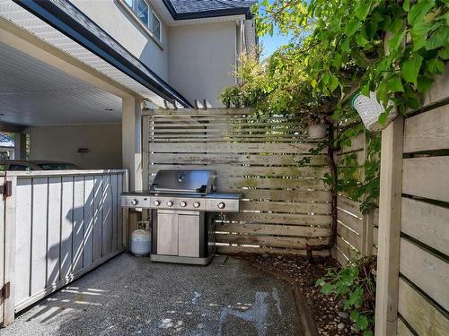 5-2633 Shelbourne St, Victoria, BC 