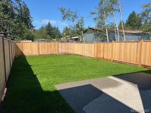 A-2118 Nikola Pl, Campbell River, BC - Outdoor With Backyard