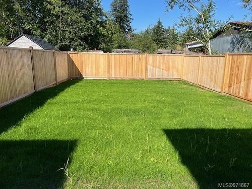 A-2118 Nikola Pl, Campbell River, BC - Outdoor With Backyard